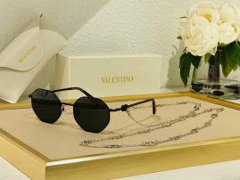 Picture of Valentino Sunglasses _SKUfw47394406fw